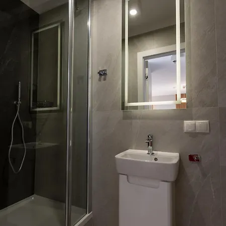 Center Floor View & Balcony Appartement *