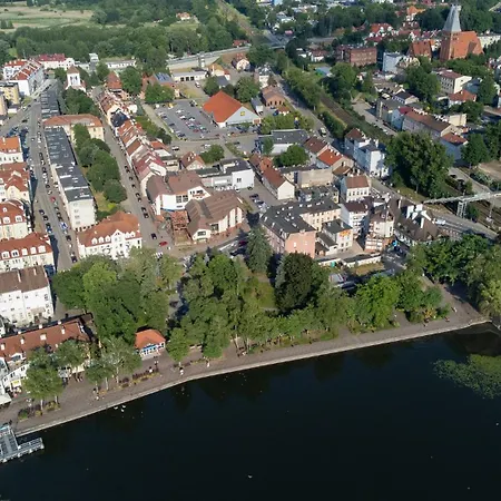 Center Floor View & Balcony