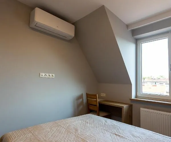 Apartmán Center Floor View & Balcony