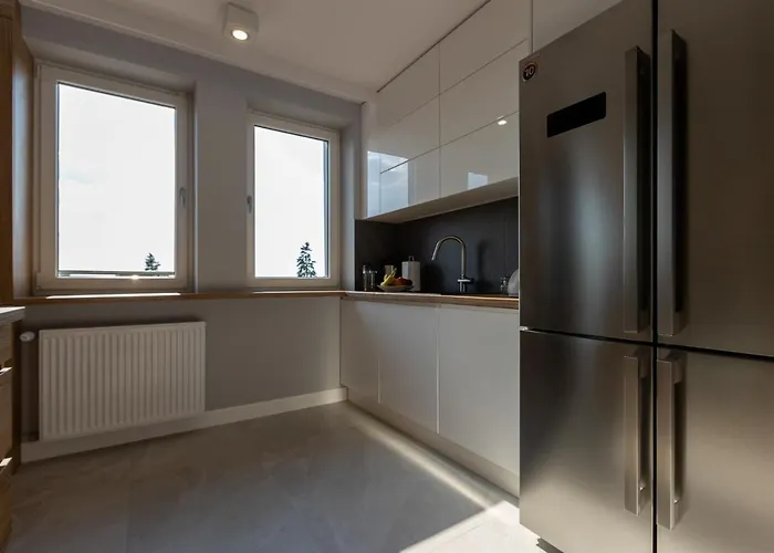 Apartmán Center Floor View & Balcony